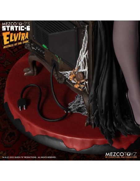 Mezco Elvira, Herrscherin der Dunkelheit - Static-6 PVC Statue 1/6